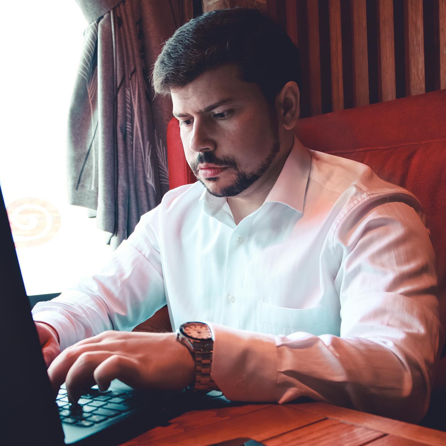 Алишер Низамов